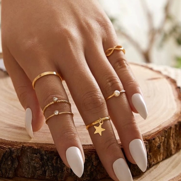mam262 Jewelry - Gold Star Ring Set